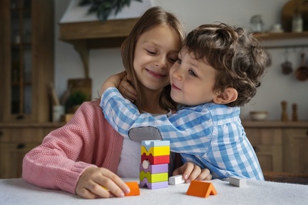 medium-shot-kids-playing-memory-game